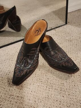 Charlie 1 Horse by Lucchese Mayela Black Western Embroidered Mules - 8B